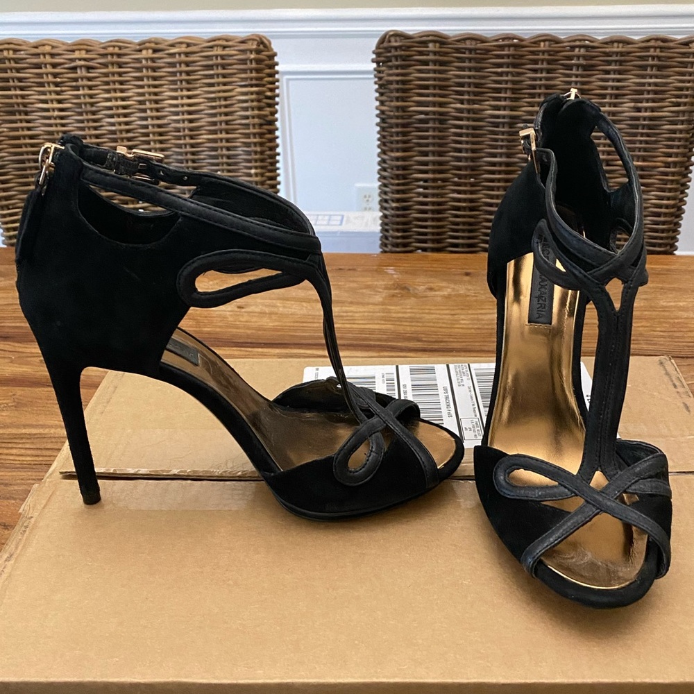 BCBGMAXAZRIA Suede Pumps